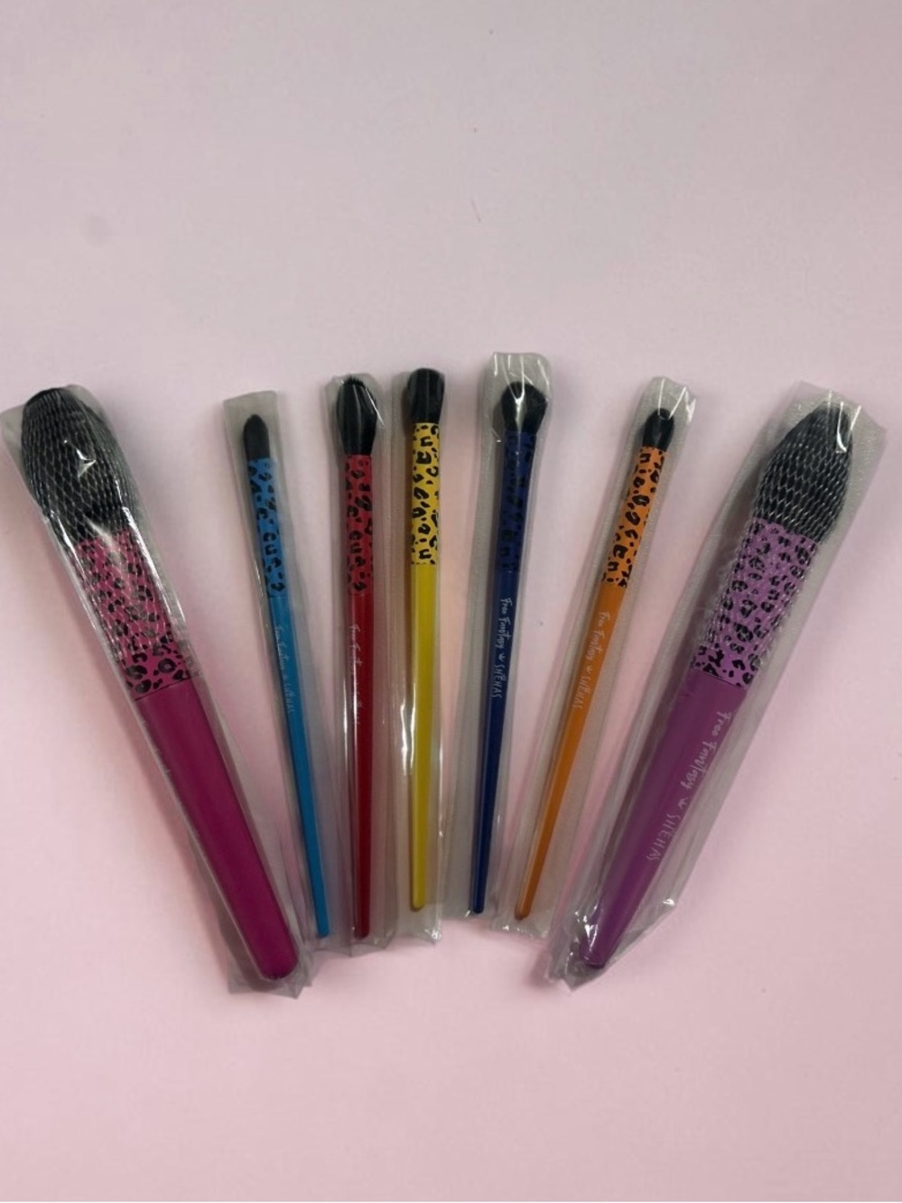 Texamo Free Fantasy x SheHas Makeup Brush Set